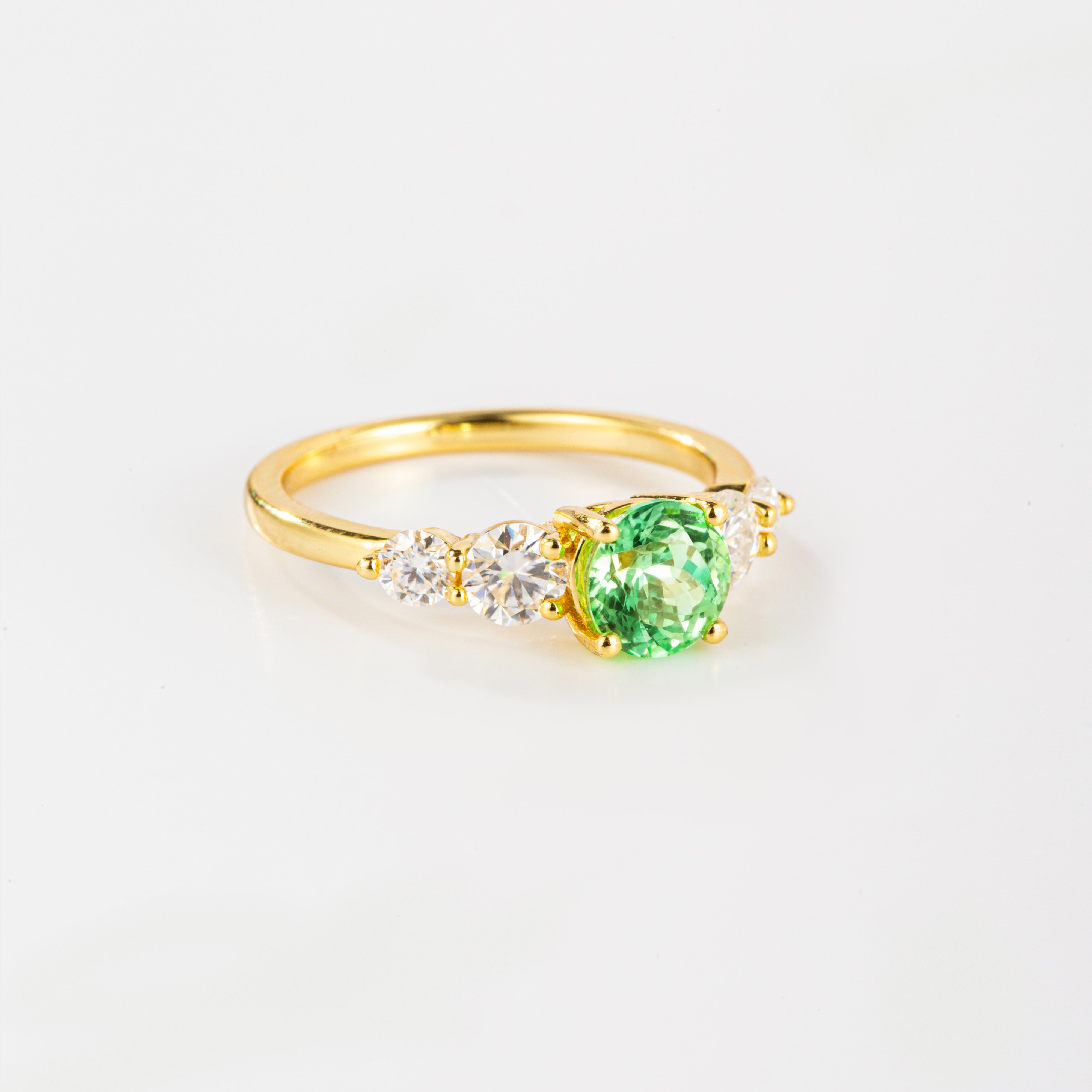 Mint Green Sapphire Aligné Ring | Alvaura