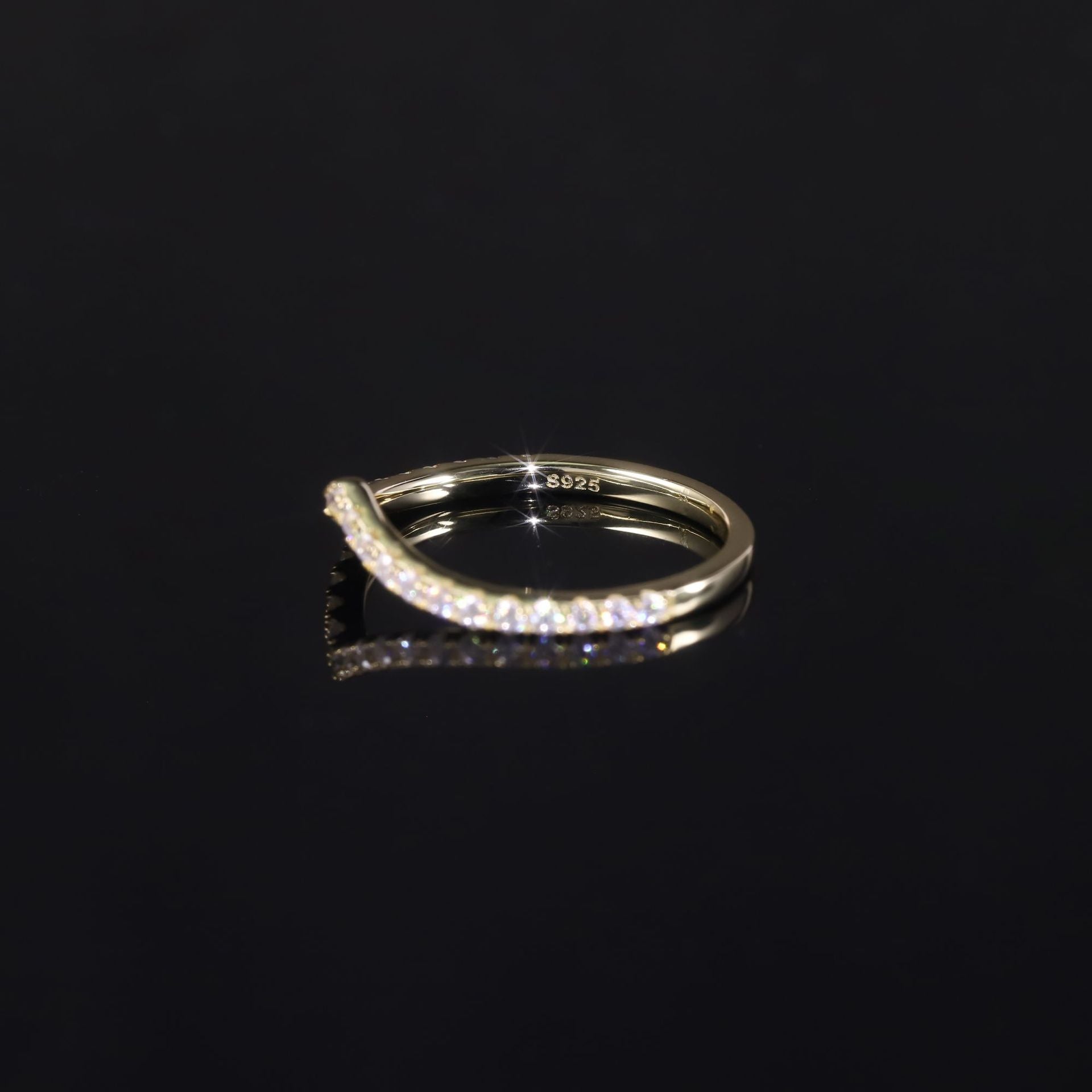V-shape Stacking Ring