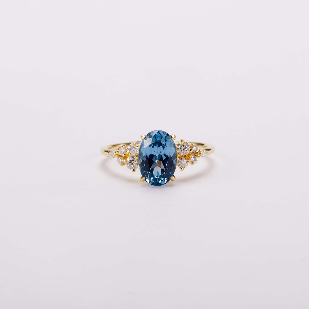 Santa Maria Blue Bloom Cluster Ring - Oval Brilliant
