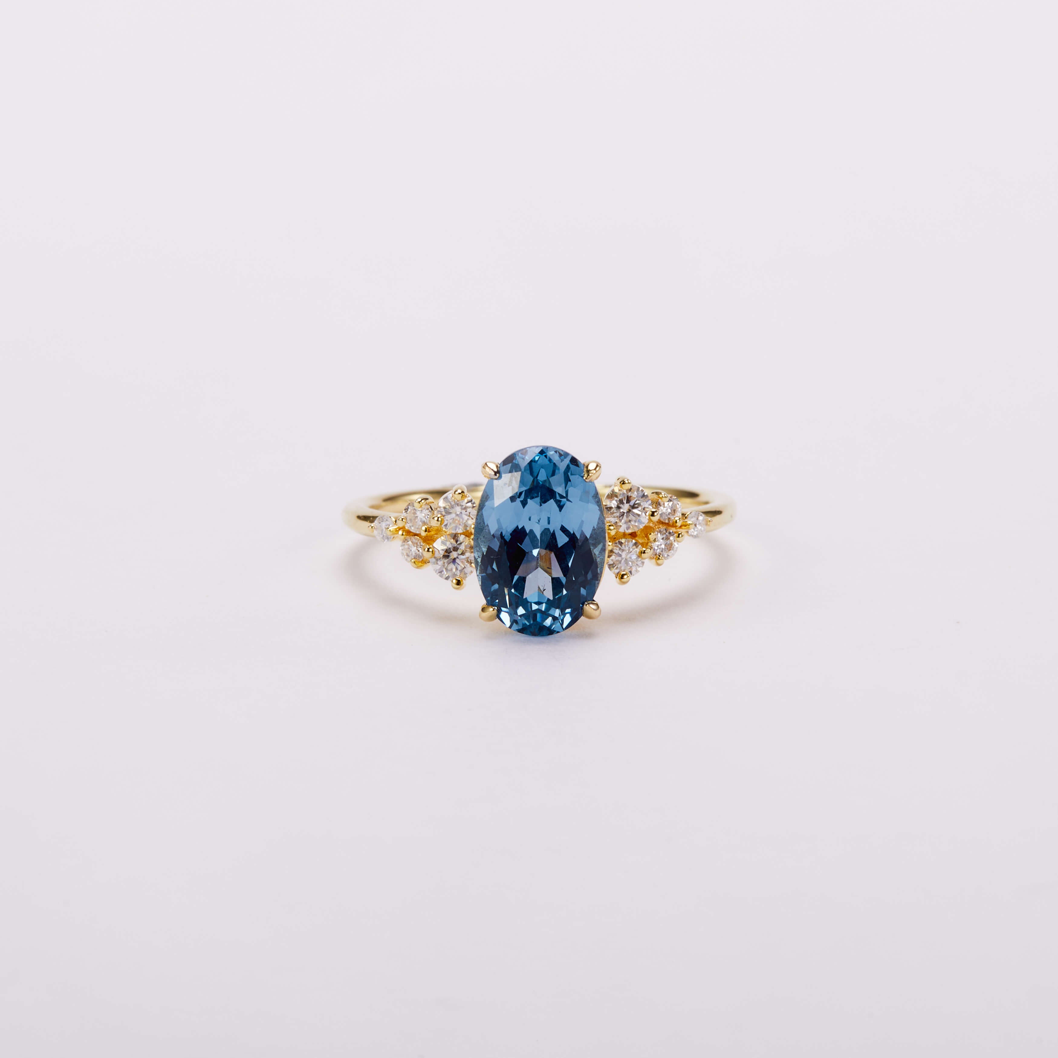 Santa Maria Blue Bloom Cluster Ring - Oval Brilliant