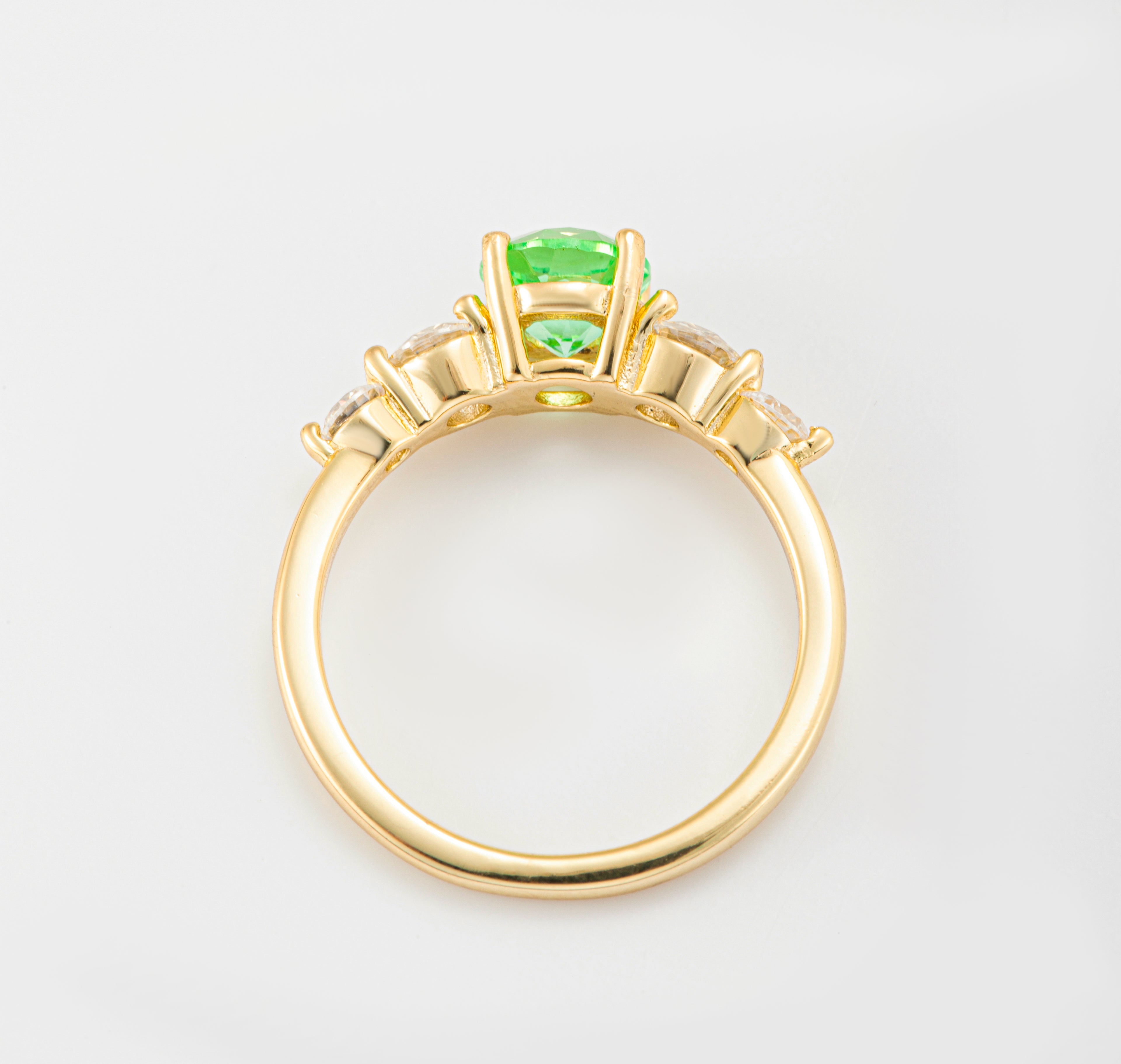 Mint Green Sapphire Aligné Ring | Alvaura