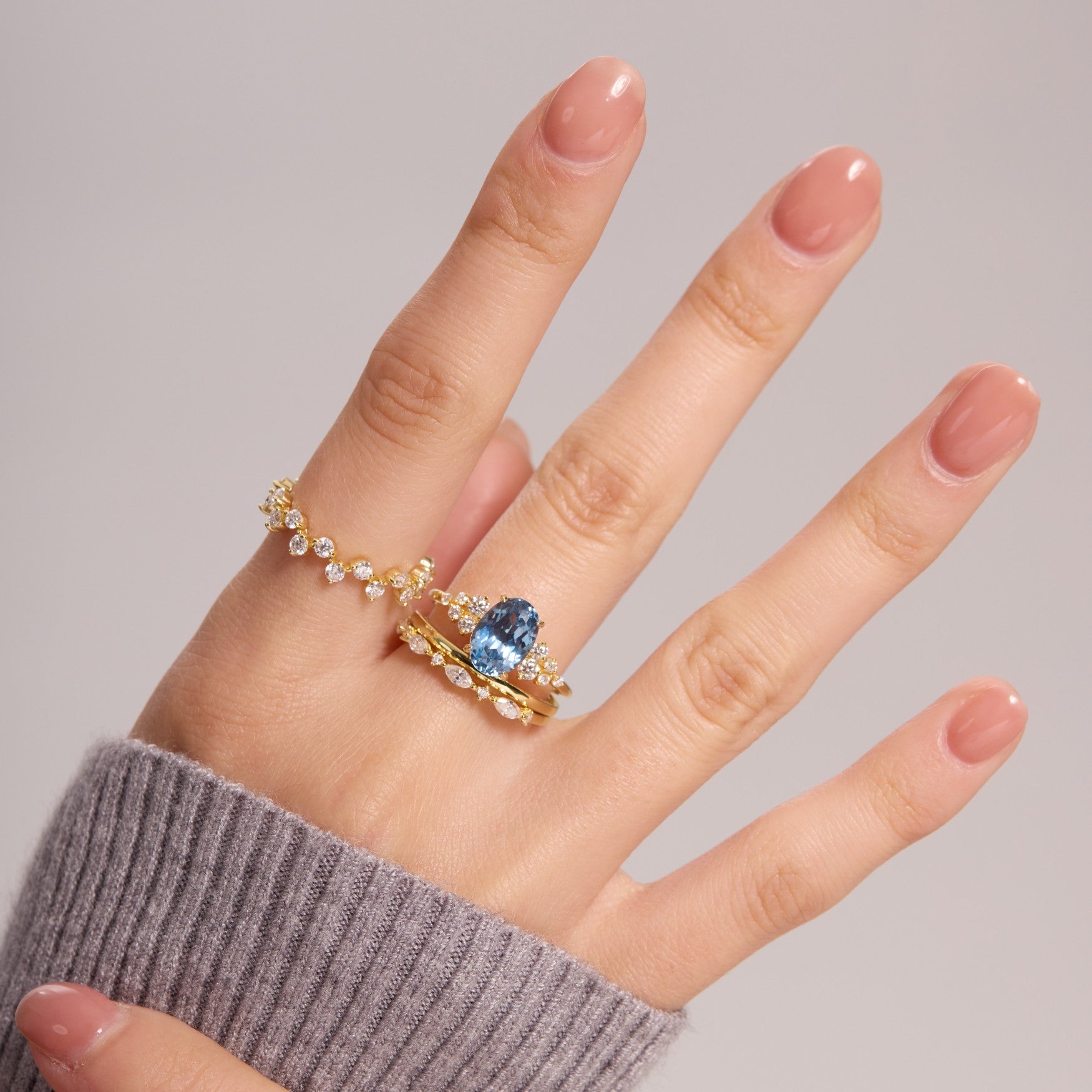 Santa Maria Blue Bloom Cluster Ring - Oval Brilliant