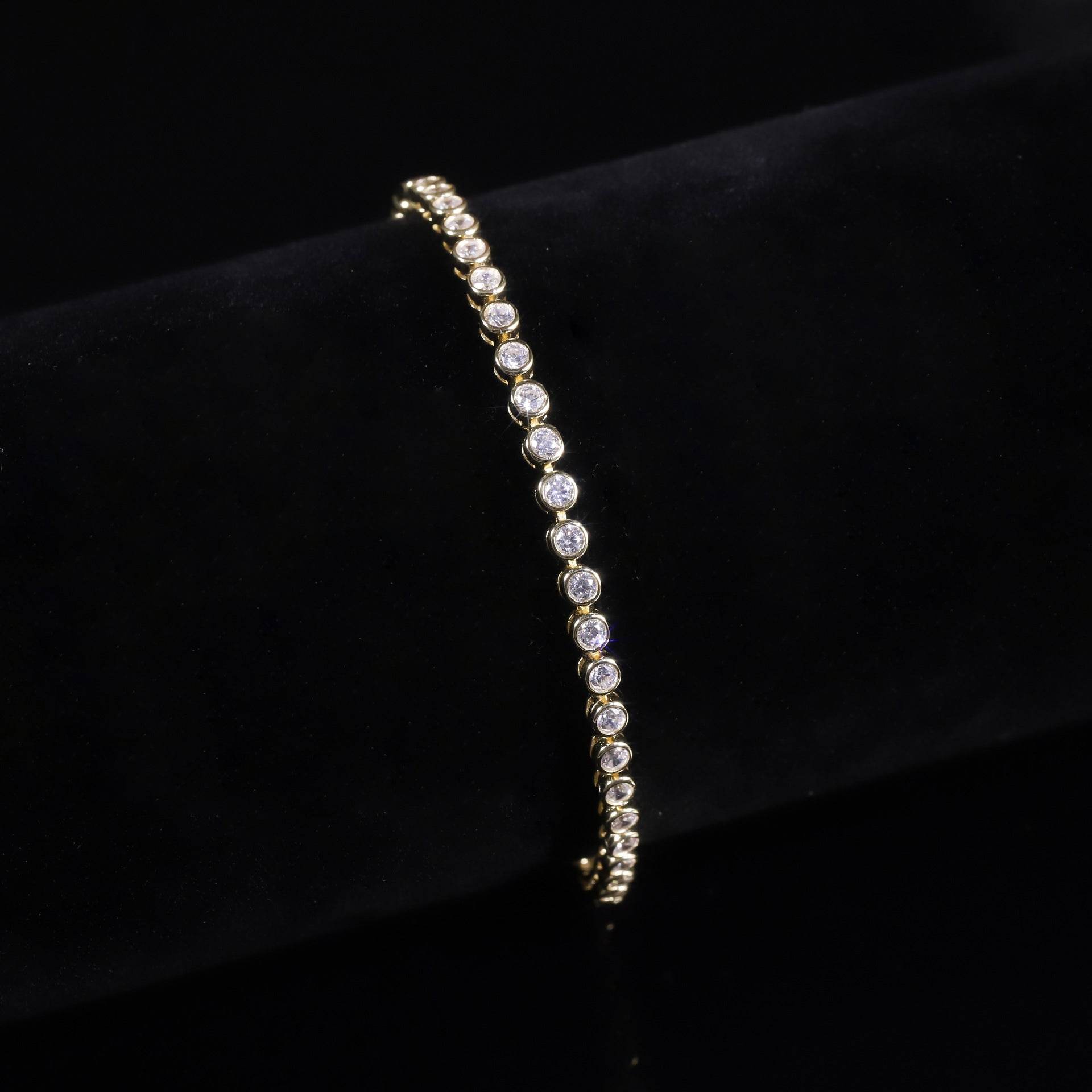 Round Tennis Bracelet