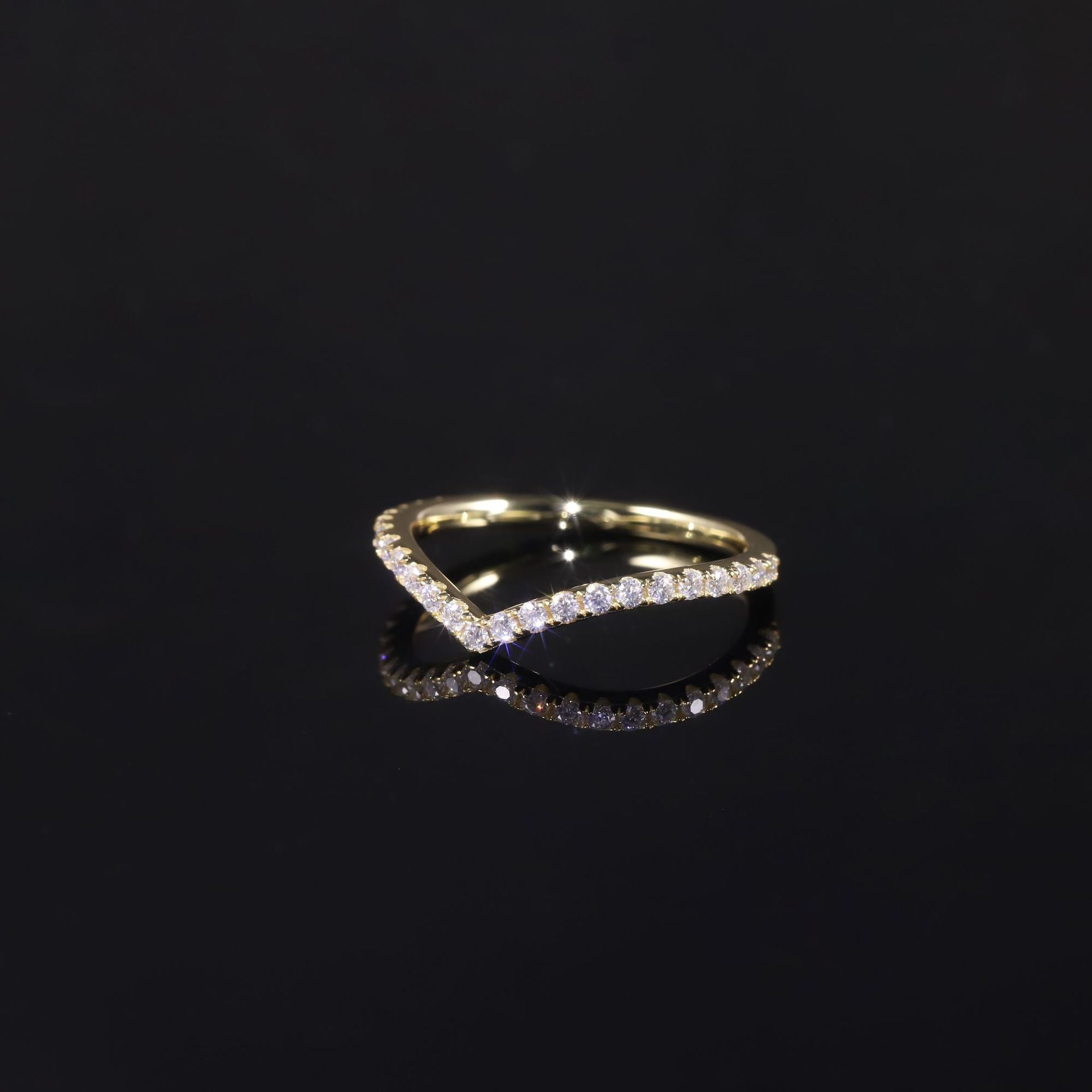 V-shape Stacking Ring