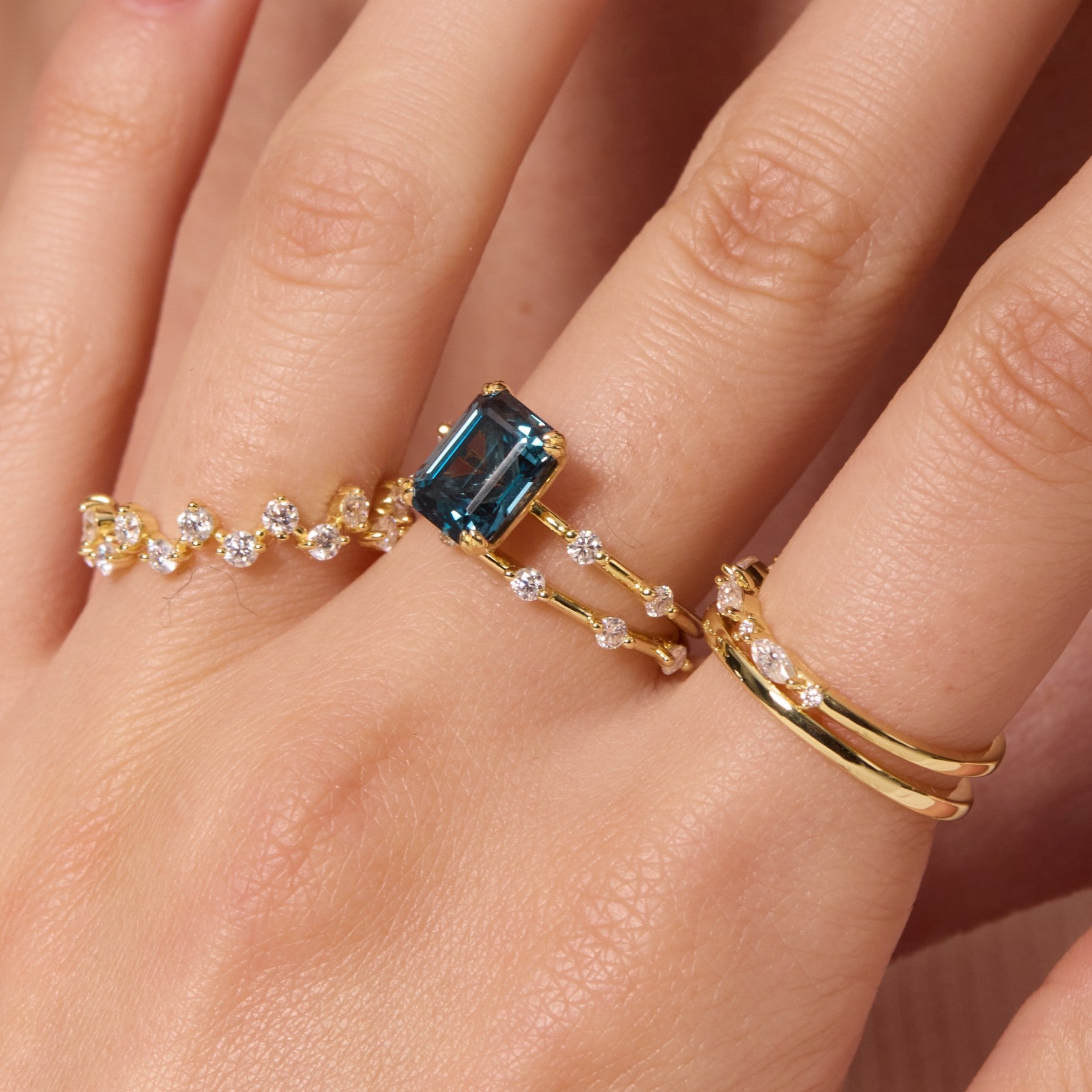 Tidal Lagoon Floating Ring - Emerald Cut Secondary image