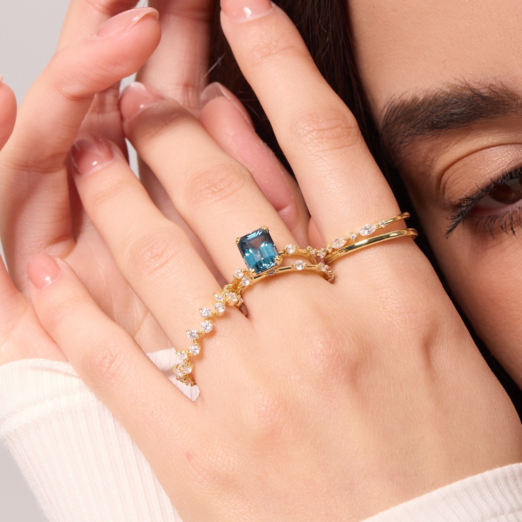 Tidal Lagoon Floating Ring - Emerald Cut