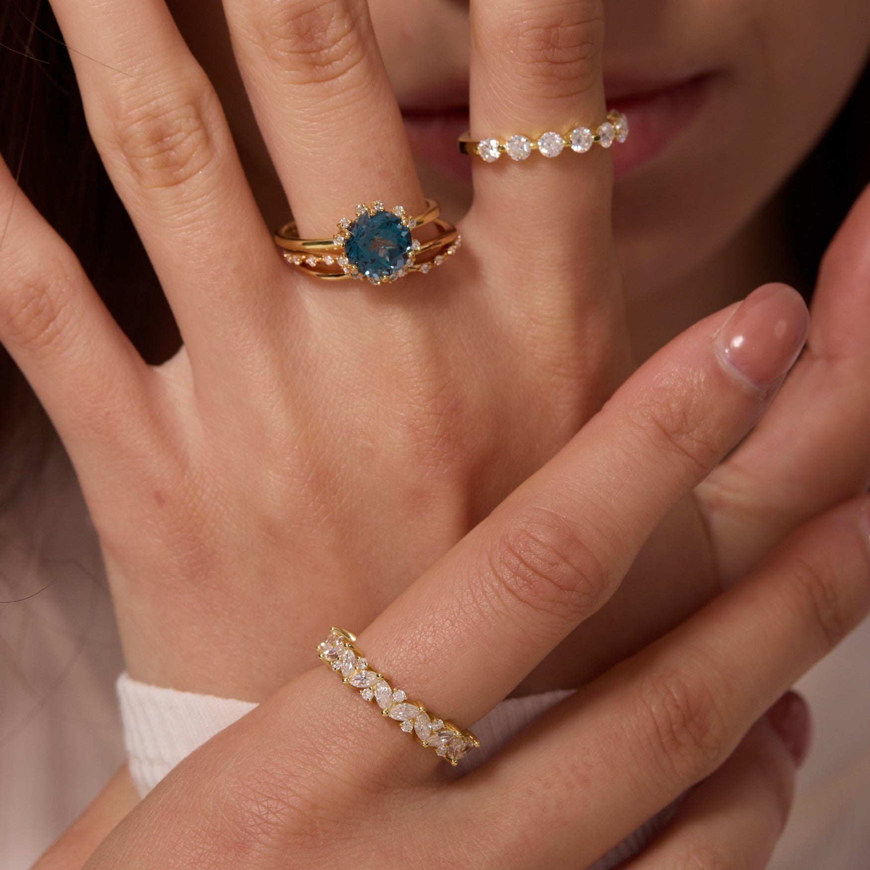 Tidal Lagoon Bold Bloom Halo Ring - Round Brilliant