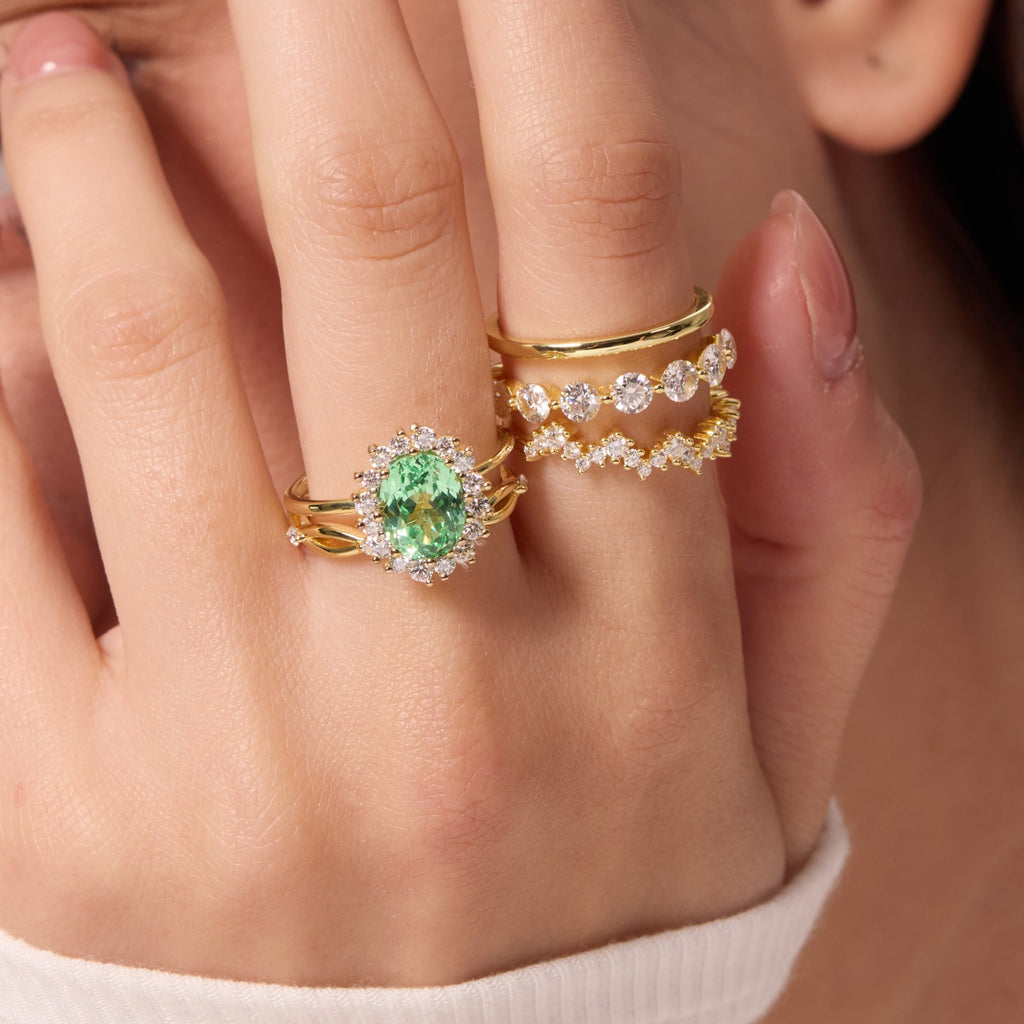 Vivid Mint Green Bud Halo Ring - Oval Brilliant